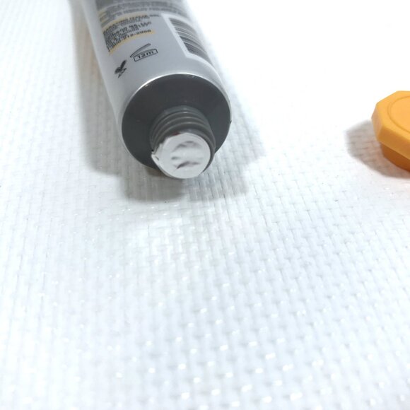 Skin & Co Citrus Hand Cream - Picture 4 of 4